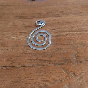 Lightweight silver pendant